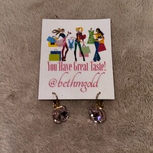 Rosegold dangle earrings with square pink gemstones New